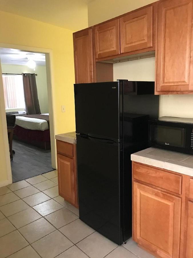 Europa Inn & Suites Desert Hot Springs Luaran gambar