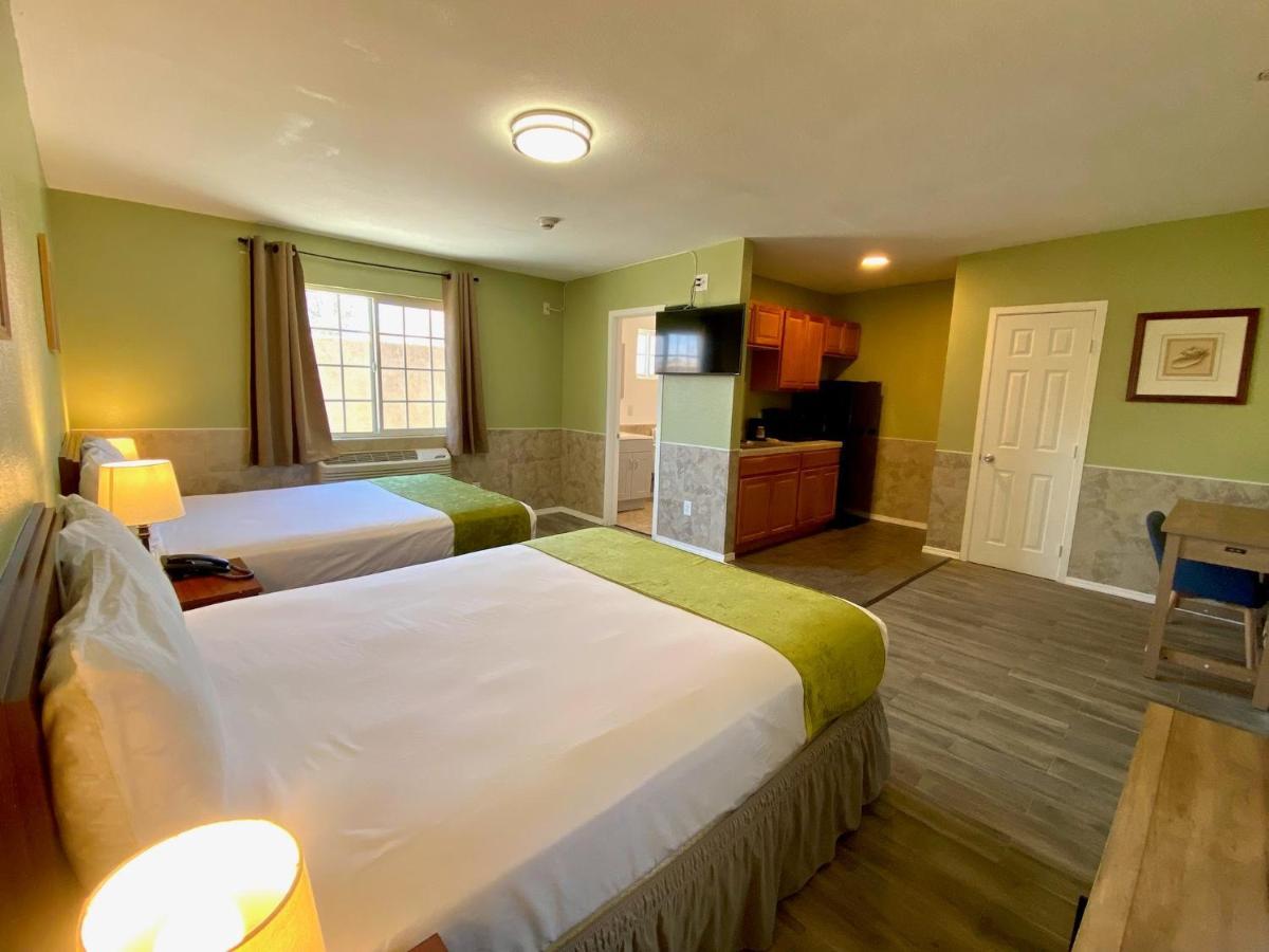 Europa Inn & Suites Desert Hot Springs Luaran gambar