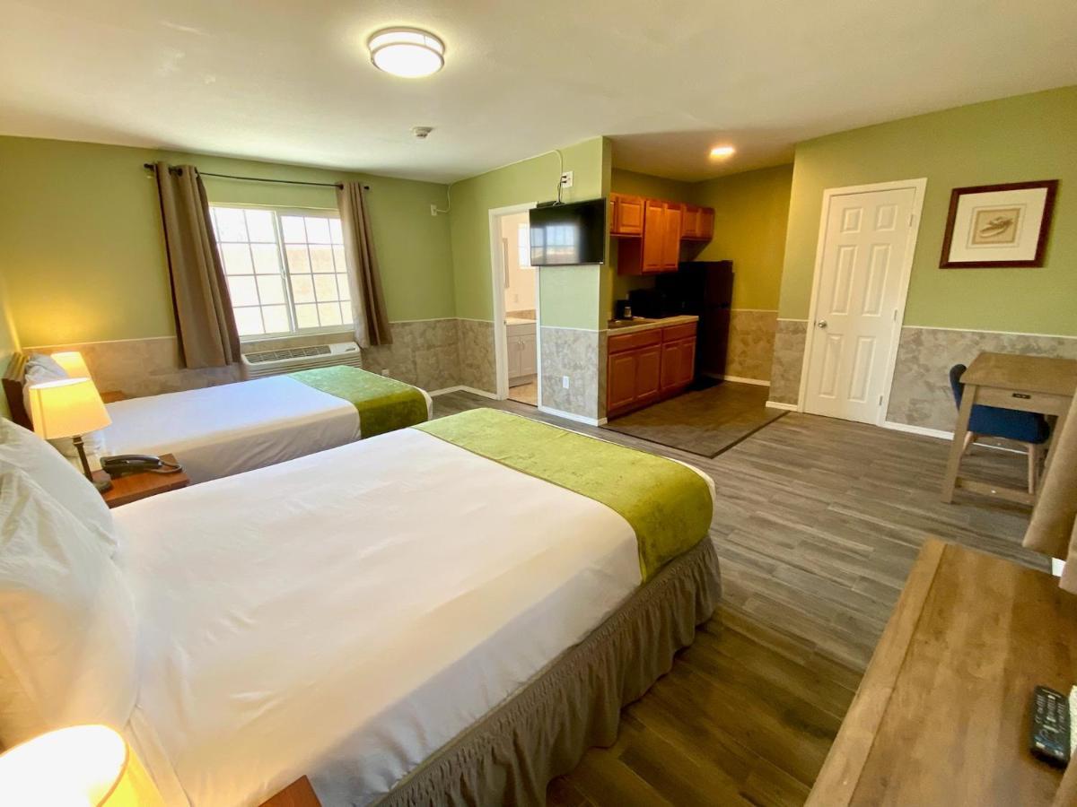 Europa Inn & Suites Desert Hot Springs Luaran gambar