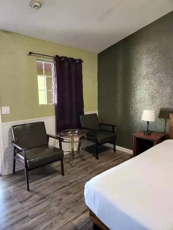 Europa Inn & Suites Desert Hot Springs Luaran gambar