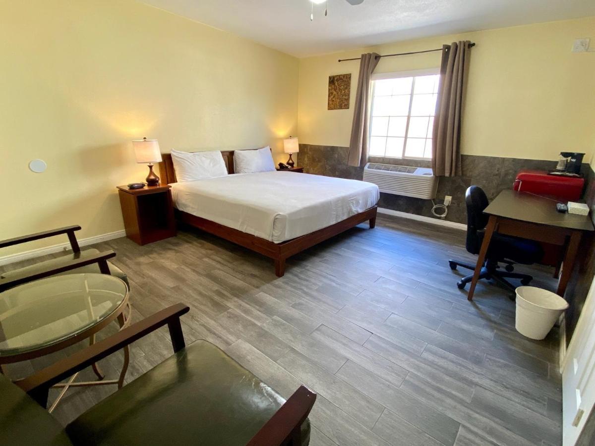 Europa Inn & Suites Desert Hot Springs Luaran gambar
